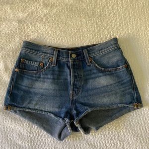 Levi’s shorts